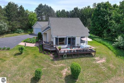 8043 Cherry Lane, House other with 3 bedrooms, 2 bathrooms and null parking in Beulah MI | Image 3