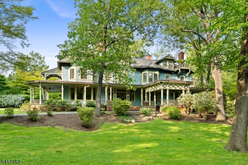 Residential in Millburn Twp. 2
