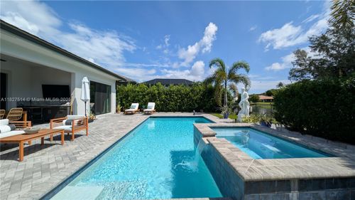2879-2879 Gin Berry Way, West Palm Beach, FL, 33401-6361 | Card Image