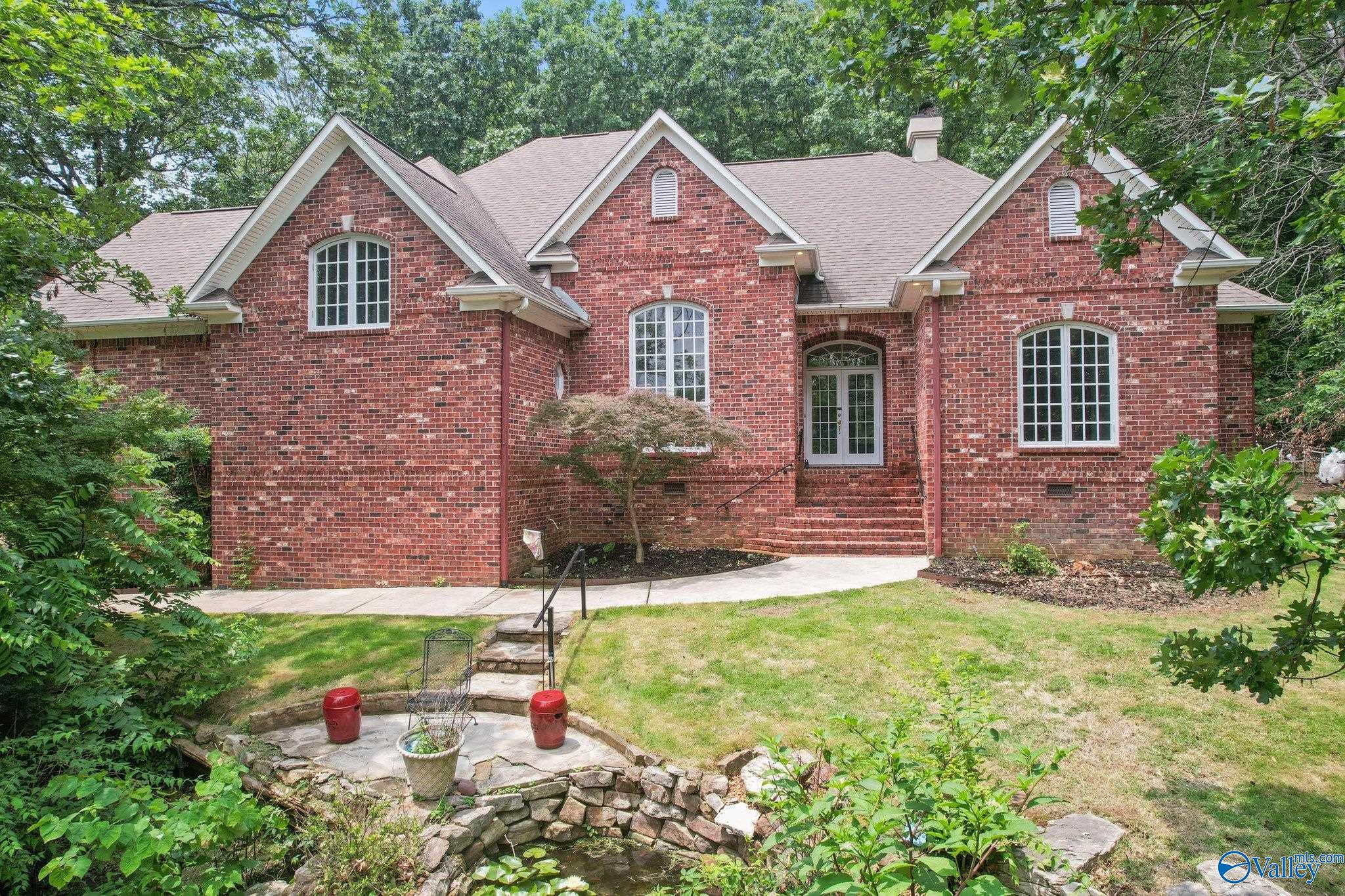 Mathis Mountain Rd, Huntsville, AL 35803