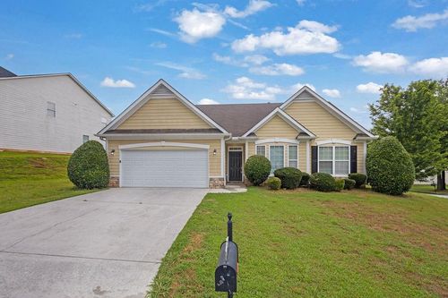 8900 Crestview Cir, Union City, GA, 30291-6071 | Card Image