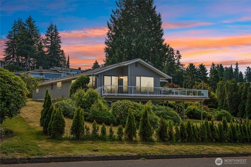 5925 94th St Sw, Mukilteo, WA, 98275-3601 | Card Image