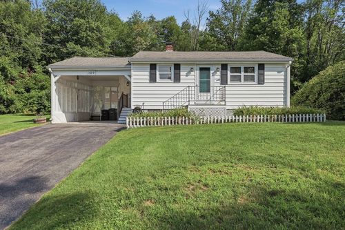 109 Greenwood Pl, Gardner, MA, 01440-2857 | Card Image
