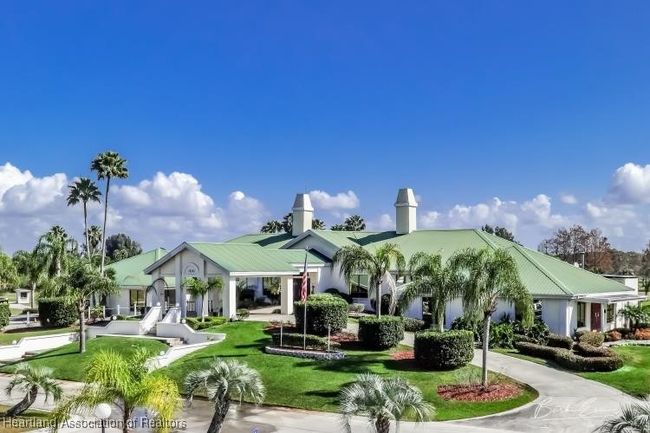 Country club | Image 32