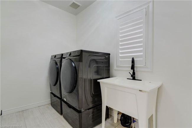 108 Dolomiti Crt, House other with 4 bedrooms, 4 bathrooms and 4 parking in Hannon ON | Image 22