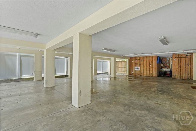 Parking garage | Image 40