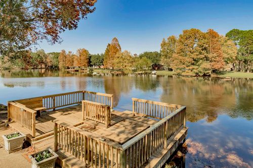 13725 Briarlake Ave, Baton Rouge, LA, 70809-5527 | Card Image