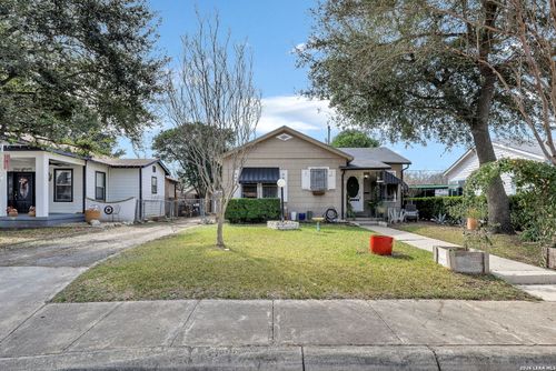 122 Hoover Ave, San Antonio, TX, 78225-2304 | Card Image