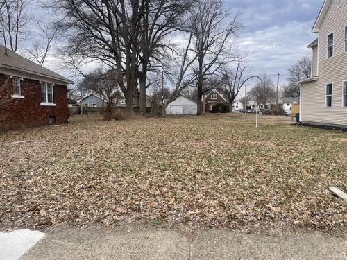 820 E Riverside Dr, Evansville, IN, 47713-2866 | Card Image