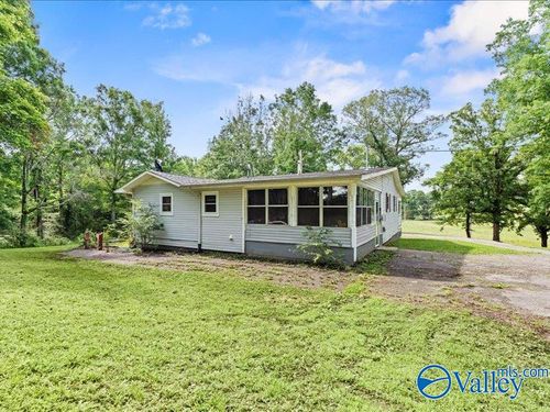 286 County Road 1241, Vinemont, AL, 35179-8301 | Card Image