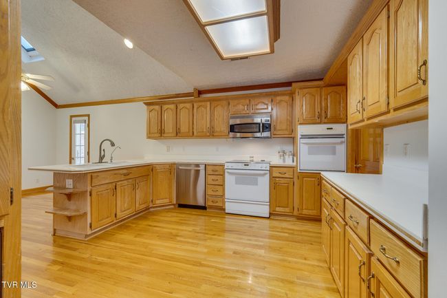 246 Worthington Dr, House other with 6 bedrooms, 6 bathrooms and null parking in Kingsport TN | Image 11