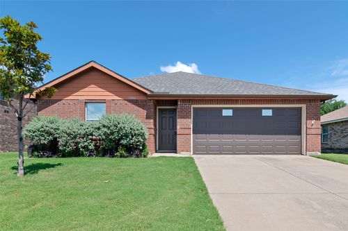 1200 First St, Sanger, TX, 76266-6631 | Card Image