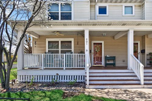 601 1st Ave Nw, Osseo, MN, 55369-1049 | Card Image