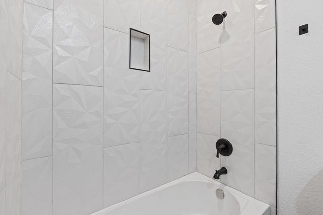 guest bathroom | Image 13