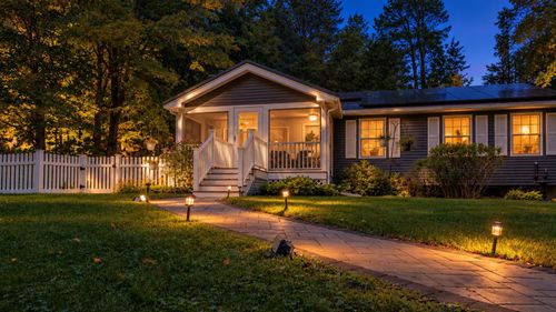 11 Beach Drive, Kingston, NH, 03848 | Card Image