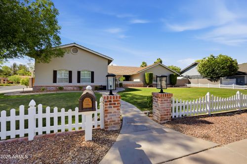 3132 E Fairfield St, Mesa, AZ, 85213-5422 | Card Image