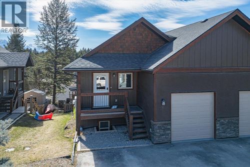 10-989 Swansea Rd, Invermere, BC, V0A1K3 | Card Image