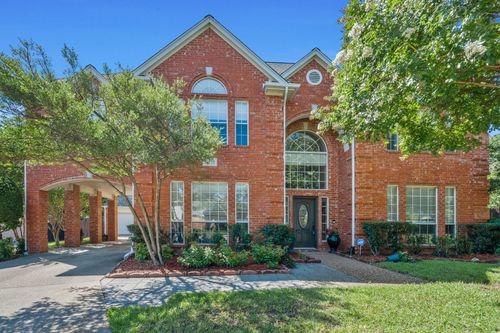 2085 Idlewood Dr, Grapevine, TX, 76051-7802 | Card Image