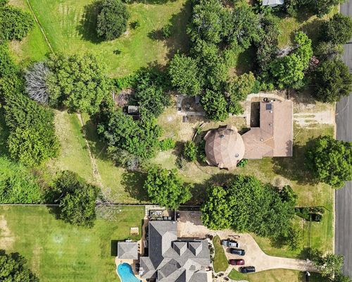 2609 Woodson Dr, Bedford, TX, 76021-7206 | Card Image