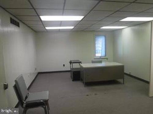 1-2089 S Dupont Hwy, DOVER, DE, 19901-5566 | Card Image