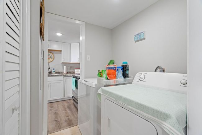 Laundry area. W/D stay | Image 14