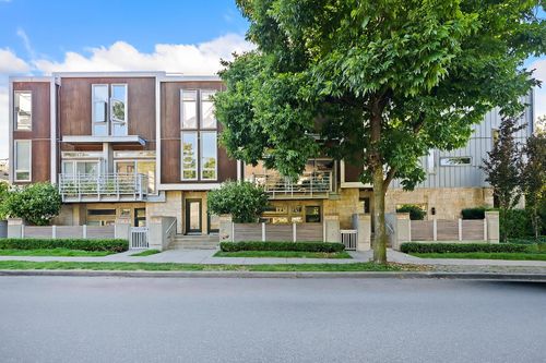 2333 Brunswick St, Vancouver, BC, V5T3L8 | Card Image