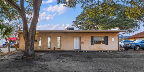 401 1st Ave N, North Myrtle Beach, SC, 29582 | Card Image