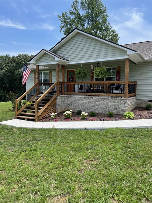9372 Elk Ridge Rd, Mount Pleasant, TN, 38474-2204 | Card Image