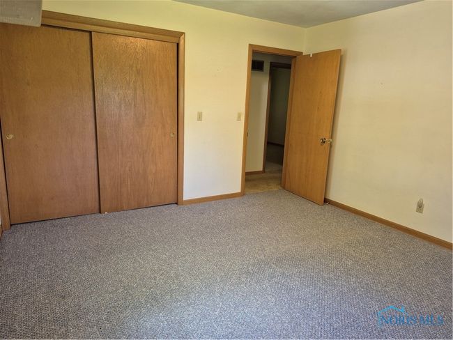 1100 Cherry Ln, House other with 3 bedrooms, 2 bathrooms and 2 parking in Findlay OH | Image 9