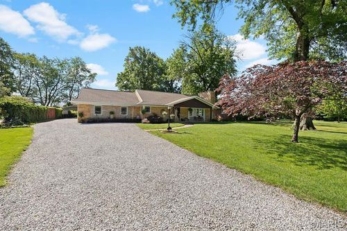 134 Orchard Dr, Belleville, IL, 62221-5517 | Card Image