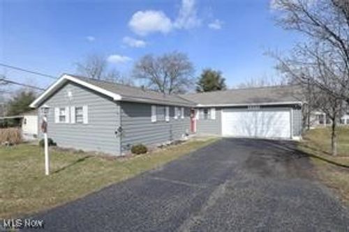 1373 Military Rd, Zanesville, OH, 43701-1348 | Card Image