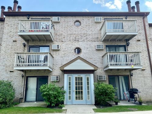 apt-3b-442 E Osage Ln, Palatine, IL, 60074-1182 | Card Image