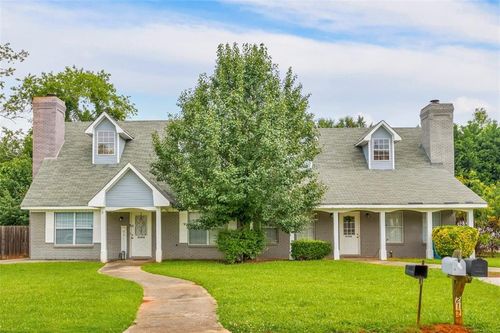 2124 Hickory Bnd Se, Conyers, GA, 30013-2154 | Card Image
