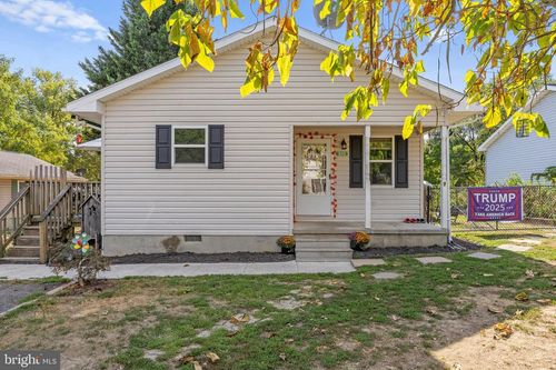 320 Twigg Dr, MARTINSBURG, WV, 25404-5588 | Card Image