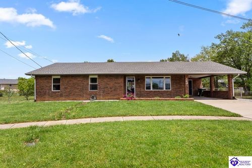 143 Irvin Ct, Radcliff, KY, 40160-1812 | Card Image