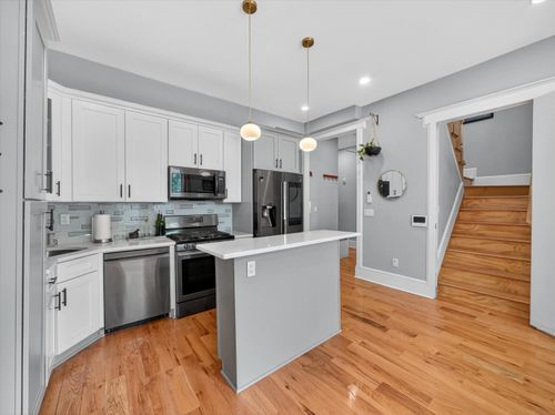 apt-2-70 Sherman Pl, Jersey City, NJ, 07307-3715 | Card Image