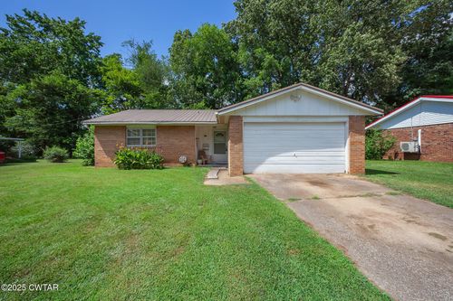 265 Walnut St, Savannah, TN, 38372-9505 | Card Image