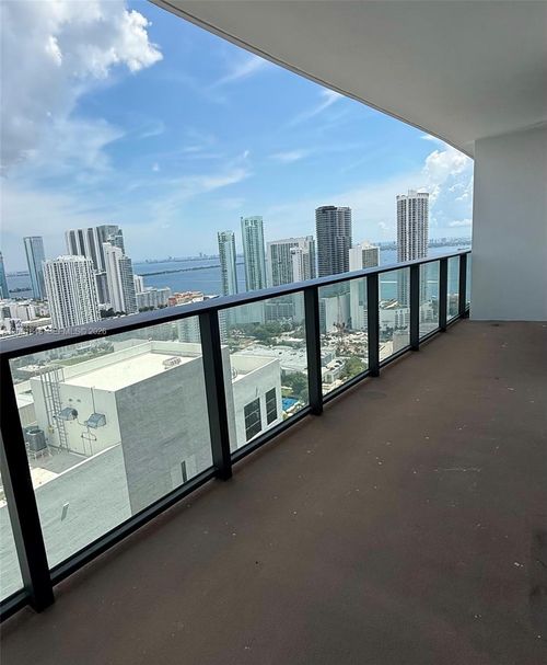 3617-1600 1st Ave, Miami, FL, 33132-1286 | Card Image