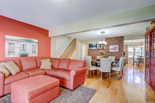 2 Tangle Ln, House other with 4 bedrooms, 3 bathrooms and null parking in Wantagh NY | Image 11