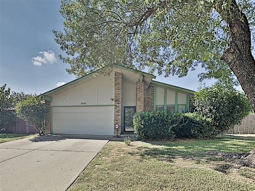 4202 Glenlawn Ct, Arlington, TX, 76016-4700 | Card Image
