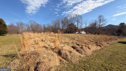 2402 Little John Ln, Hiawassee, GA, 30546-4407 | Card Image