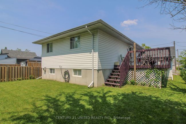 449 King George St, House other with 3 bedrooms, 2 bathrooms and 2 parking in Peterborough ON | Image 29