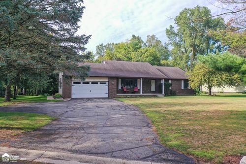 9607 Larch Ln, South Lyon, MI, 48178-9146 | Card Image