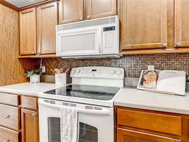 309 Ruby Lake Loop, House other with 3 bedrooms, 2 bathrooms and null parking in Winter Haven FL | Image 38