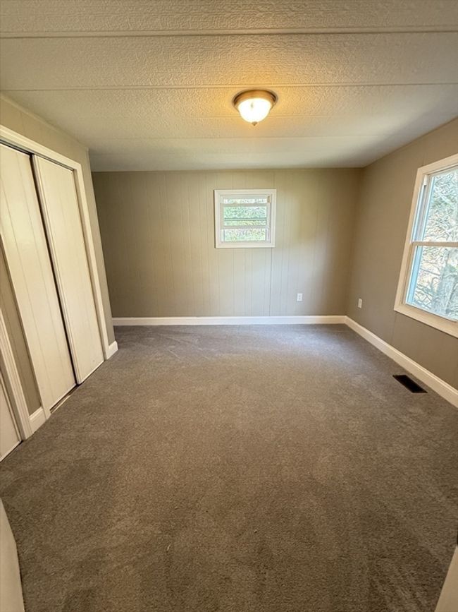 7 Silver Birch Ln, House other with 2 bedrooms, 2 bathrooms and 5 parking in Kingston MA | Image 14
