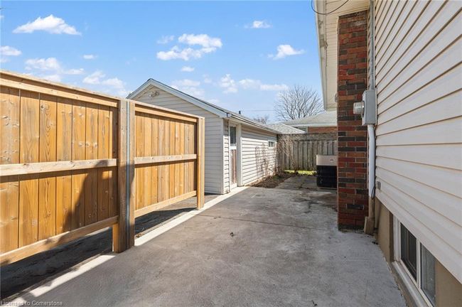 206 Johnston St, House other with 4 bedrooms, 2 bathrooms and 5 parking in Port Colborne ON | Image 4