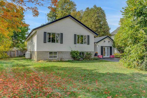 34 Bennett St, Edwardsburgh, ON, K0E1X0 | Card Image