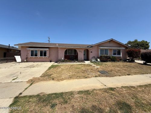 2073 Sandalwood Dr, Santa Maria, CA, 93455-2861 | Card Image