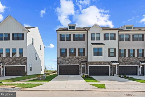 411 Ensemble Way, FREDERICK, MD, 21701-3582 | Card Image