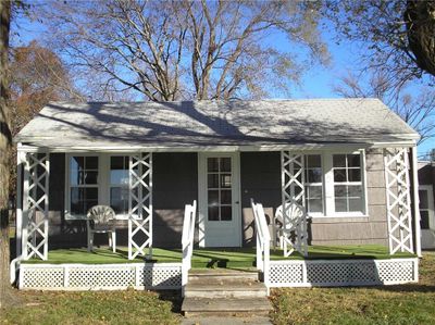 215 W 6th Street, House other with 2 bedrooms, 1 bathrooms and null parking in Wellsville KS | Image 1